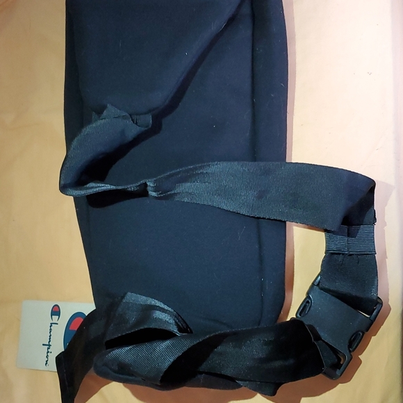 Champion waist or cross body bag - Picture 4 of 4